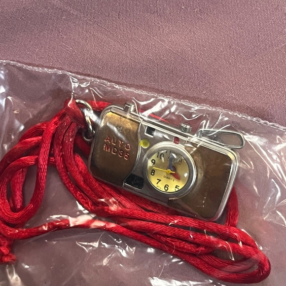 Clock necklaces - Picture 13 of 14